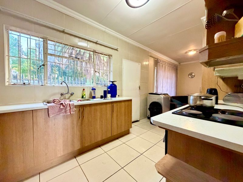 3 Bed House in Norkem Park for Rent - Photo 3