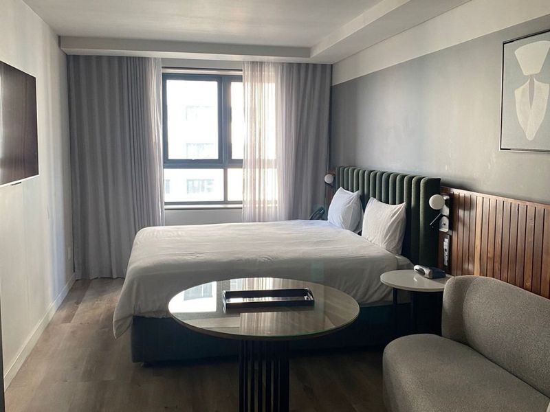 Modern Hotel Apartment | Cape Town CBD - Photo 1