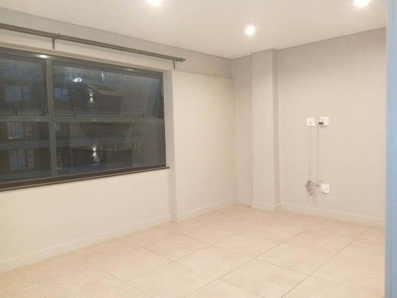 Unfurnished Studio Apartment Available Immediately (No Air BnB ) - Photo 4