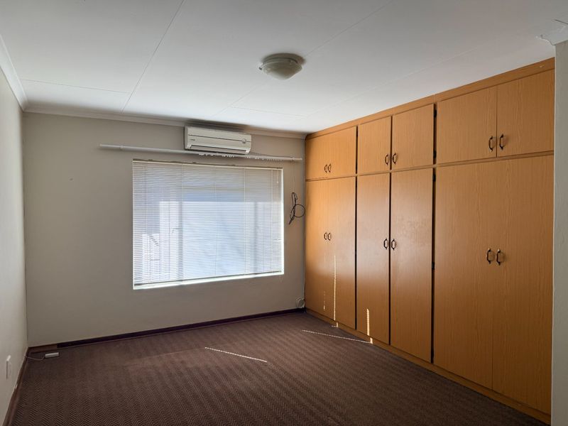 2 BEDROOM TOWNHOUSE IN WILKOPPIES - Photo 8