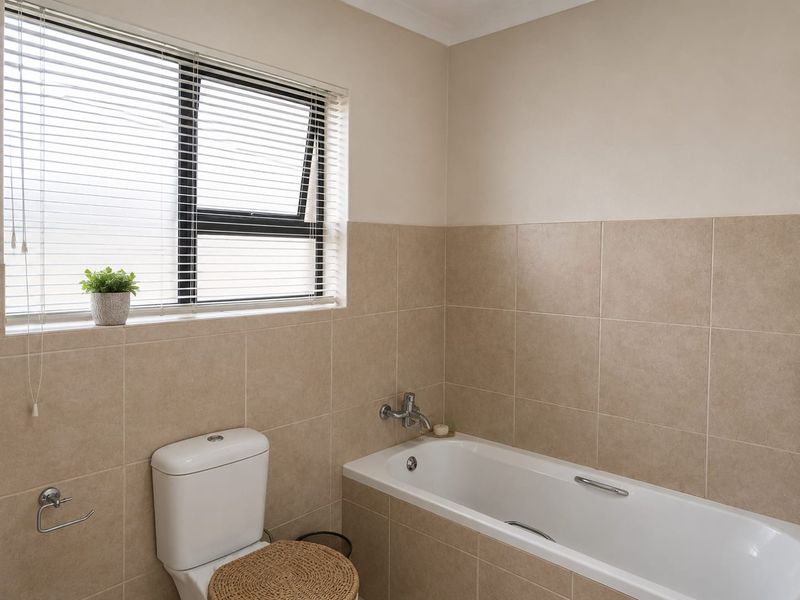 2 Bedroom Townhouse in Flamwood's Secure Estate - Photo 7