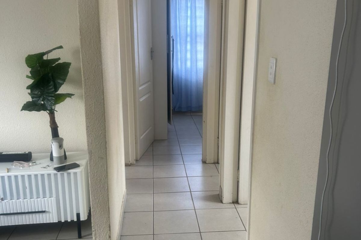 2 Bedroom Vanderbijlpark home  - Photo 5