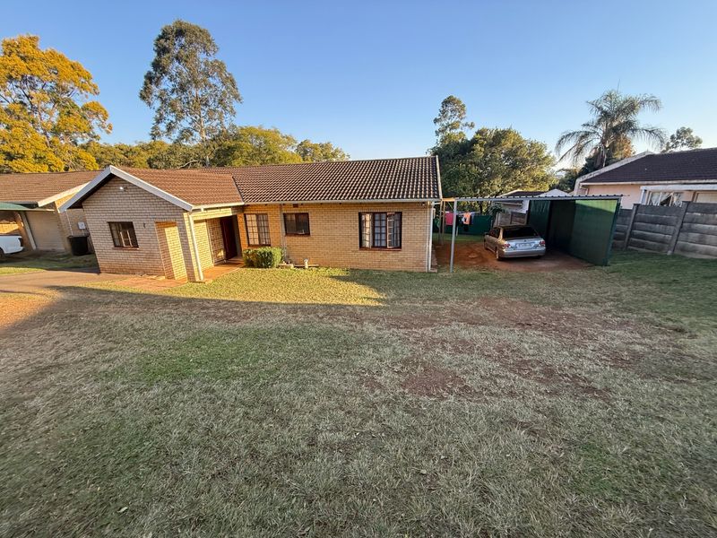 A Hidden Gem in Hayfields you’ll be proud to call Home... - Photo 5