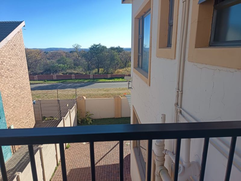 2 Bedroom Apartment for sale in Wilkoppies - Photo 3