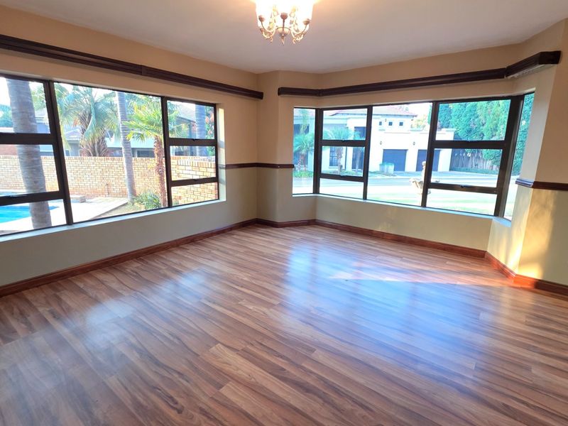Where Space Meets Everyday Comfort Available Immediately - Photo 7
