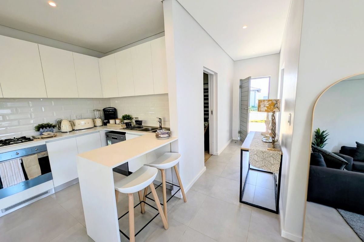 Capri Village  - Salta, Sibaya - No Transfer Duty - Brand new  LAST remaining opportunity -3-bedroom freestanding simplex in the sought-after over  Capri - over50's estate  -  pet friendly and wonderful amenities - Fully airconditioned and partially fenced - ready for occupation - Photo 5