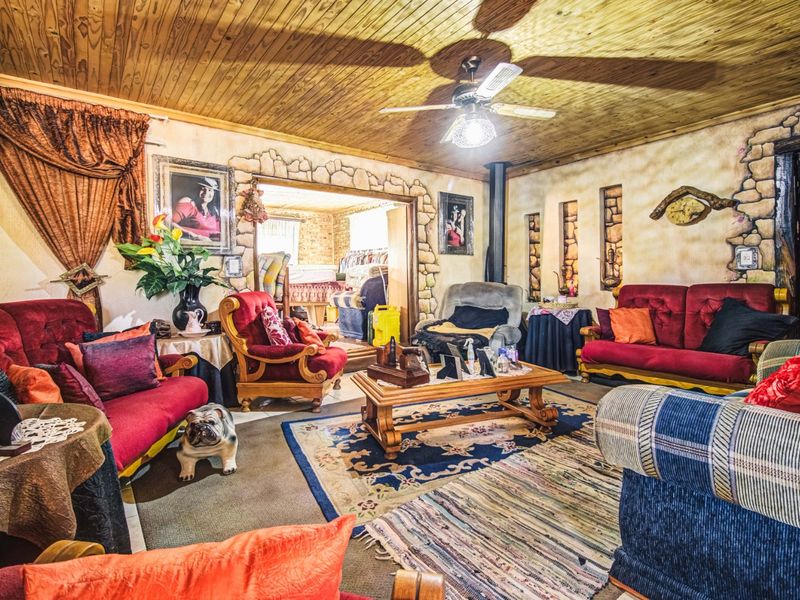A Home Like No Other - Photo 8