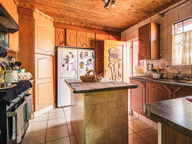 A Home Like No Other - Photo 4