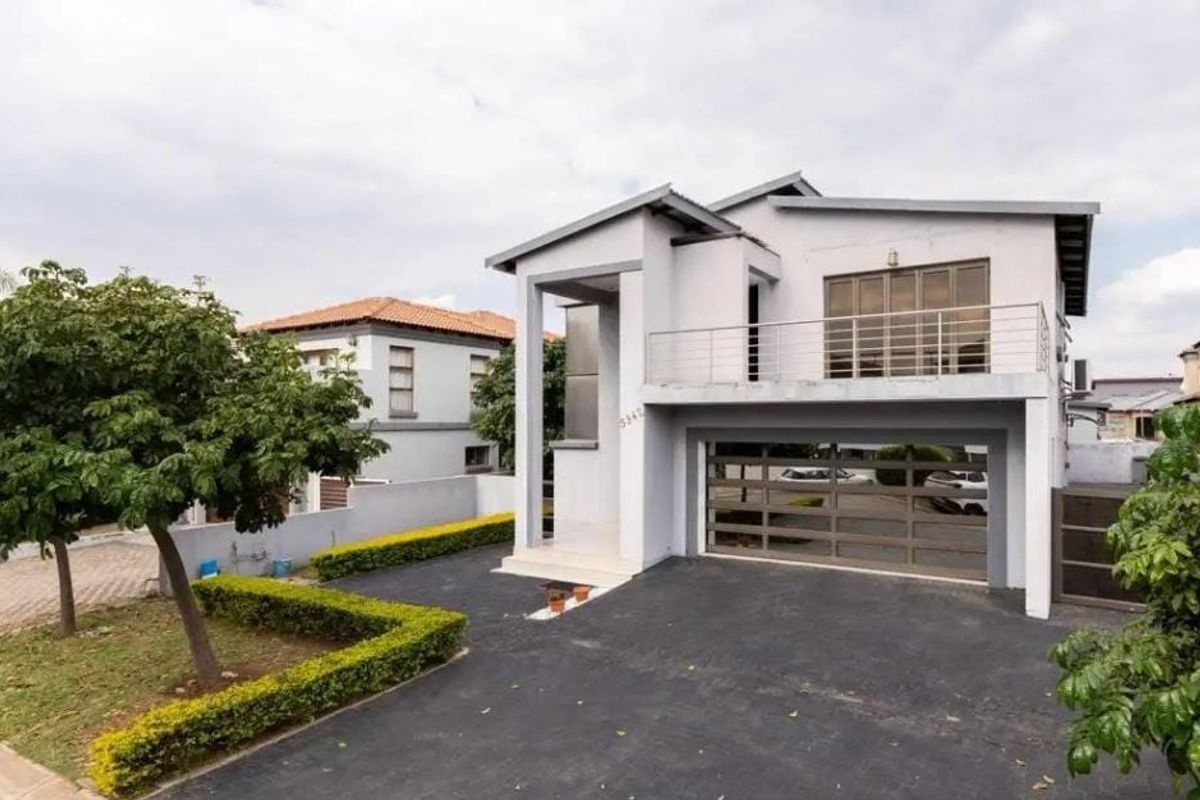 Family-friendly home in Woodhill Estate - Photo 3