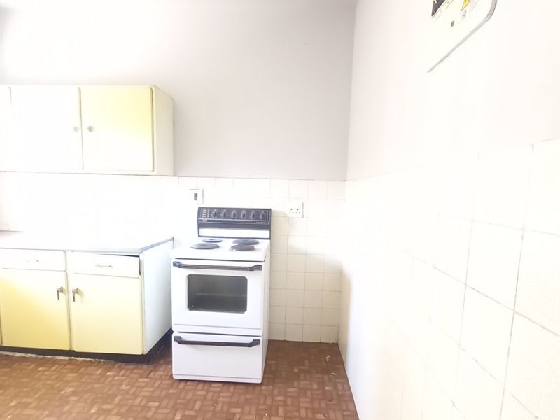 2 Bed Apartment in Benoni Central for Sale - Photo 5