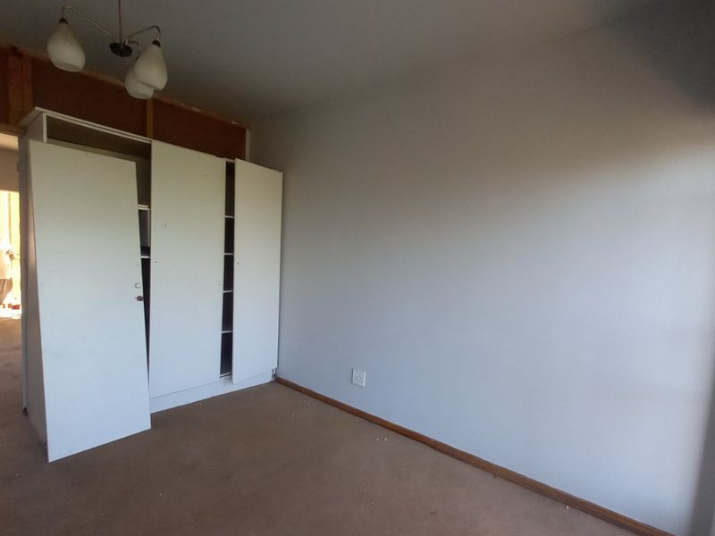 2 Bed Apartment in Benoni Central for Sale - Photo 2