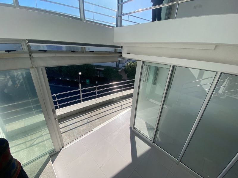 139m2 Premium Commercial Space to Let  - Photo 6
