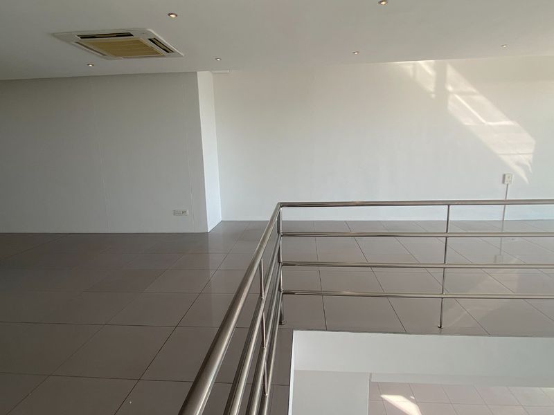 135 Premium Commercial Space to Let  - Photo 9