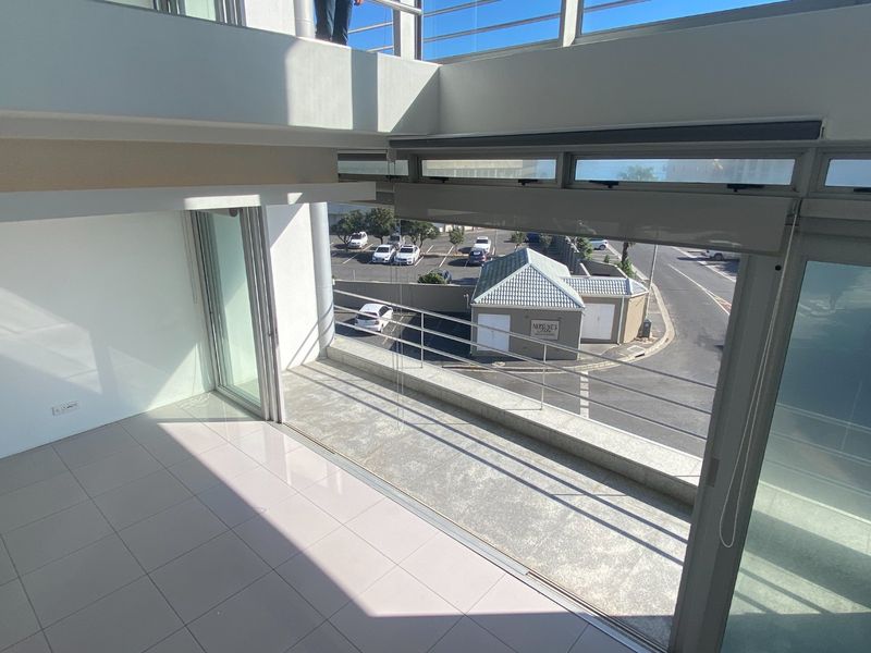 135 Premium Commercial Space to Let  - Photo 6