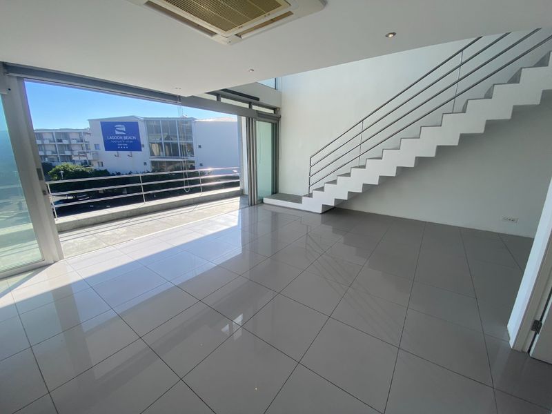 135 Premium Commercial Space to Let  - Photo 3