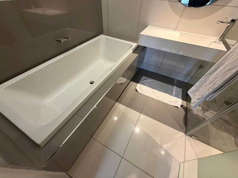 Ideal 1 bed furnished  lock up and go apartment. - Photo 4