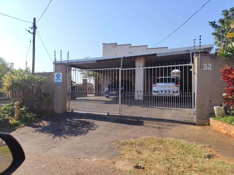 3 Bedroom house for rent in Fynnland R14,000pm - Photo 1