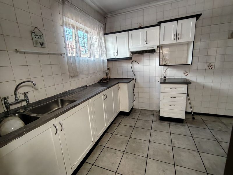 3 Bedroom house for rent in Fynnland R14,000pm - Photo 5