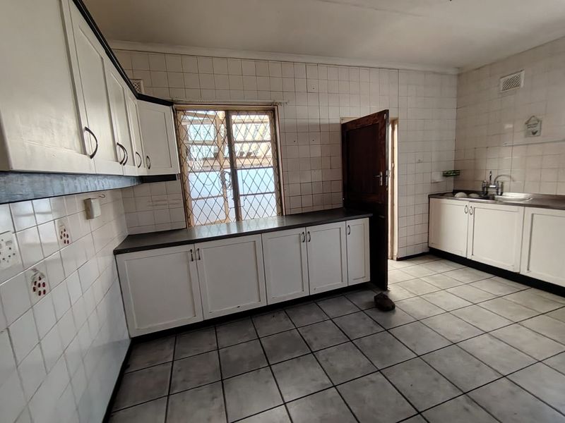 3 Bedroom house for rent in Fynnland R14,000pm - Photo 4
