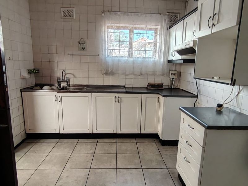 3 Bedroom house for rent in Fynnland R14,000pm - Photo 10