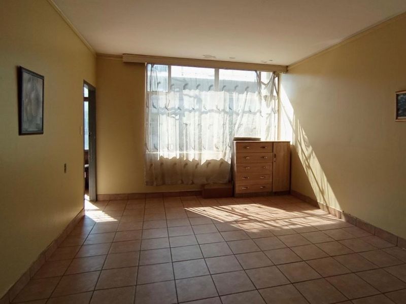 2 bedroom apartment in sunnyside for sale - Photo 4