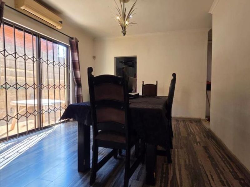 Comfort, Convenience, & Charm all in one beautiful family Home !!! - Photo 10