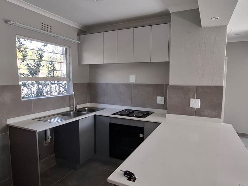 Stylish Newly Renovated 2-Bedroom Apartment for Sale - Photo 1