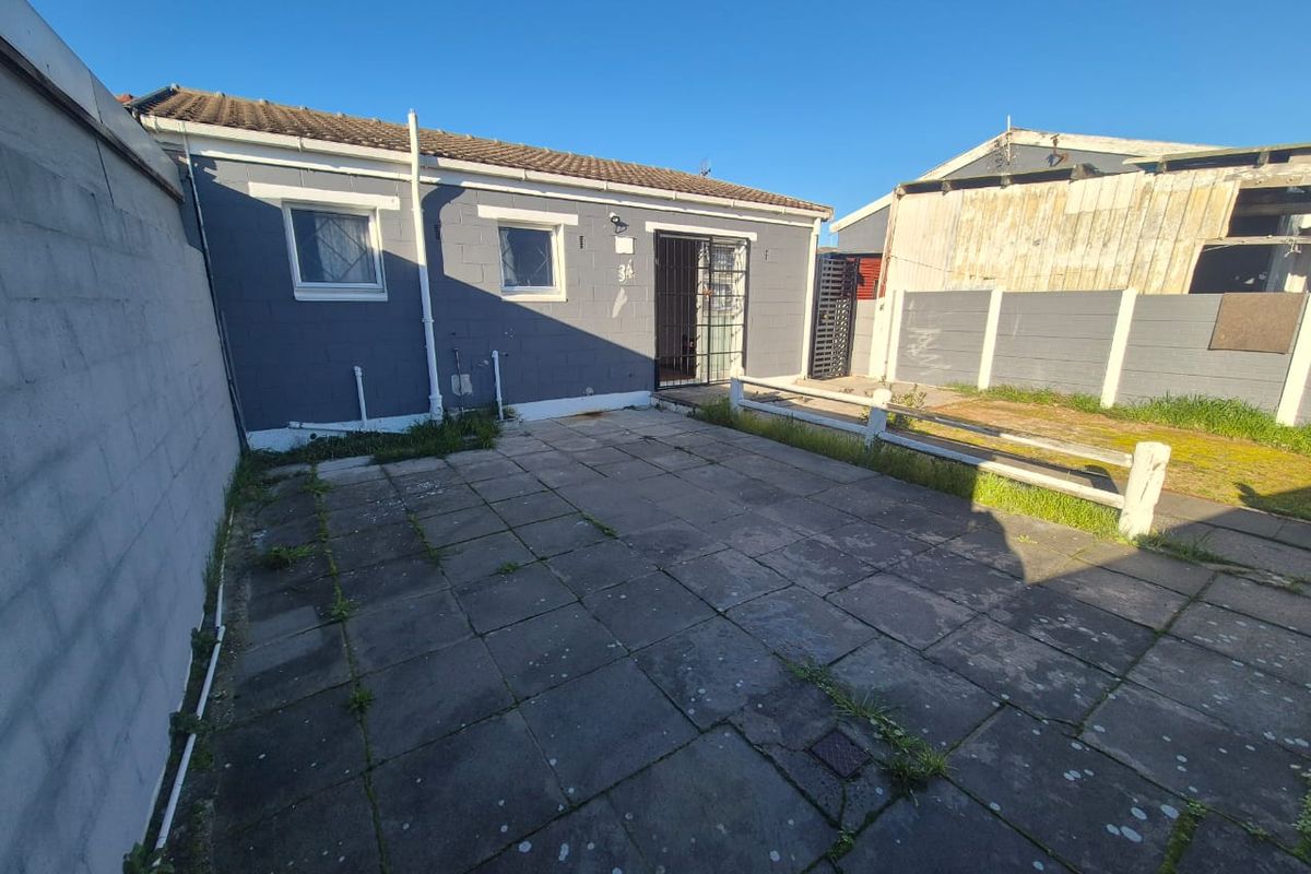3 Bedroom Home For Sale in Rocklands - Photo 3