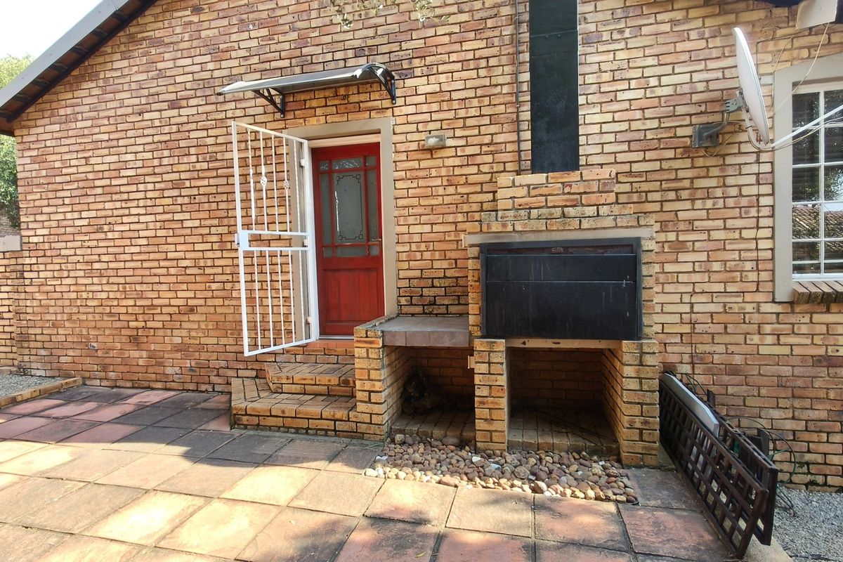 Chic Roodepoort Townhouse with Fibre and Garden - Photo 3