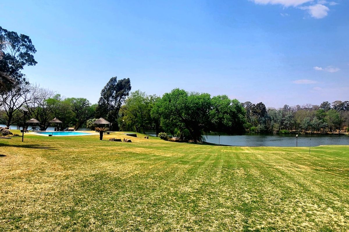 Exclusive Vaal River Four bedroom Townhouse For Sale - Photo 5