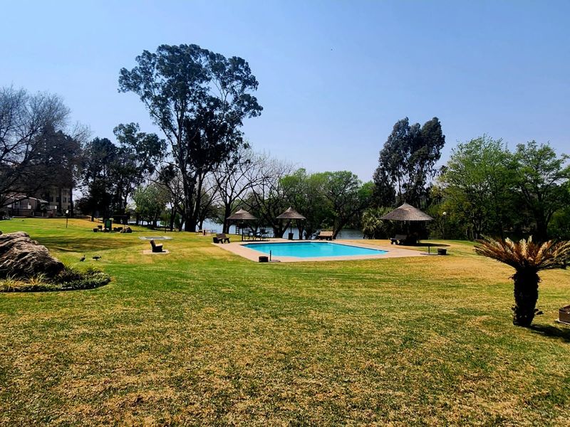Exclusive Vaal River Four bedroom Townhouse For Sale - Photo 6