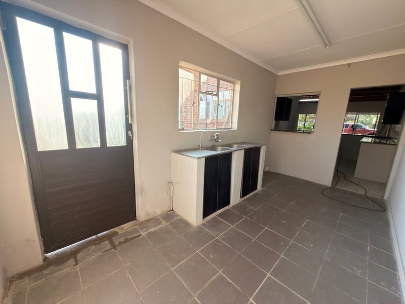 2-Bedroom House to Rent – Brits - Photo 8