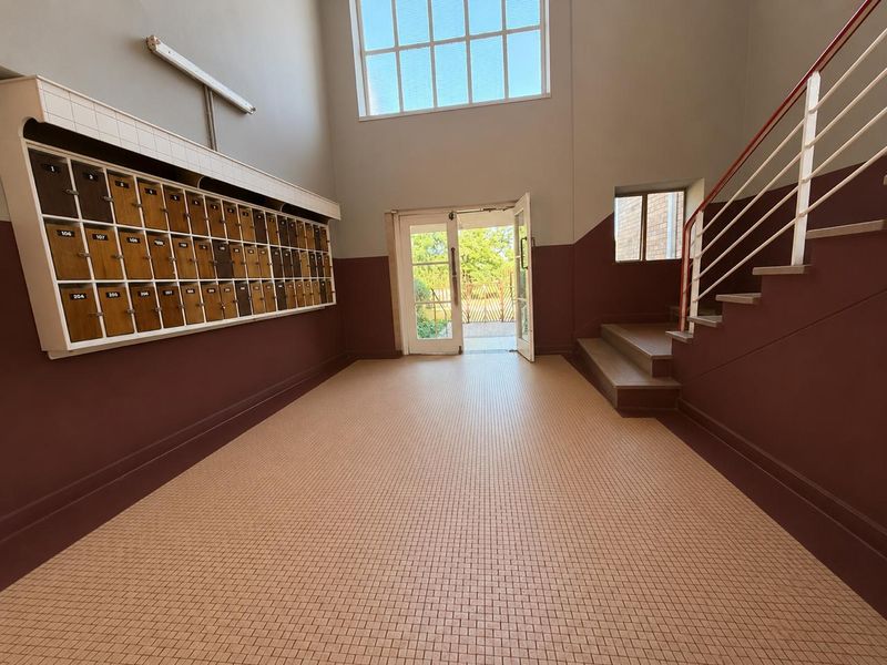 Spacious Stilfontein Apartment with secure parking - Photo 4