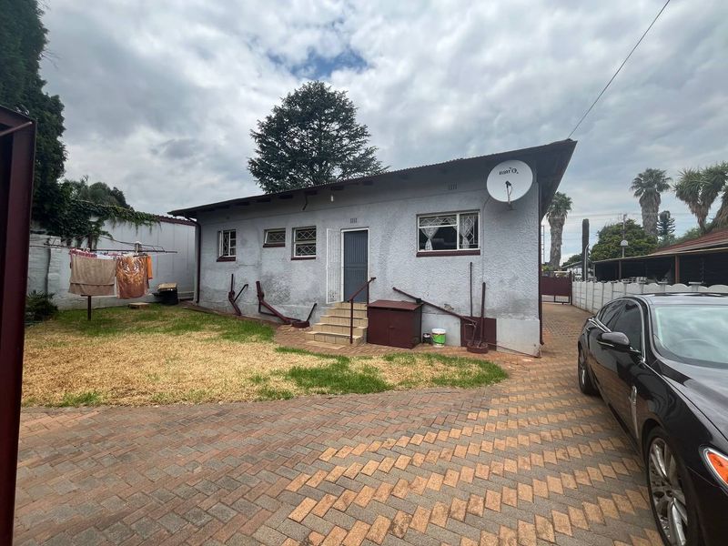 3 Bedroom House To Let In Albertville, Randburg - Photo 3