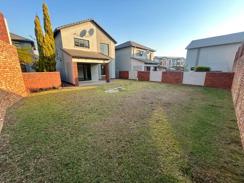 3 bedrooms house for rental in Amberfield estate  - Photo 1