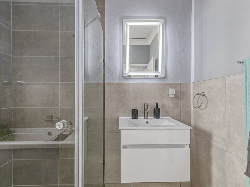 Beautiful 4-Bedroom Townhouse for Rent – Available 1 August - Photo 8