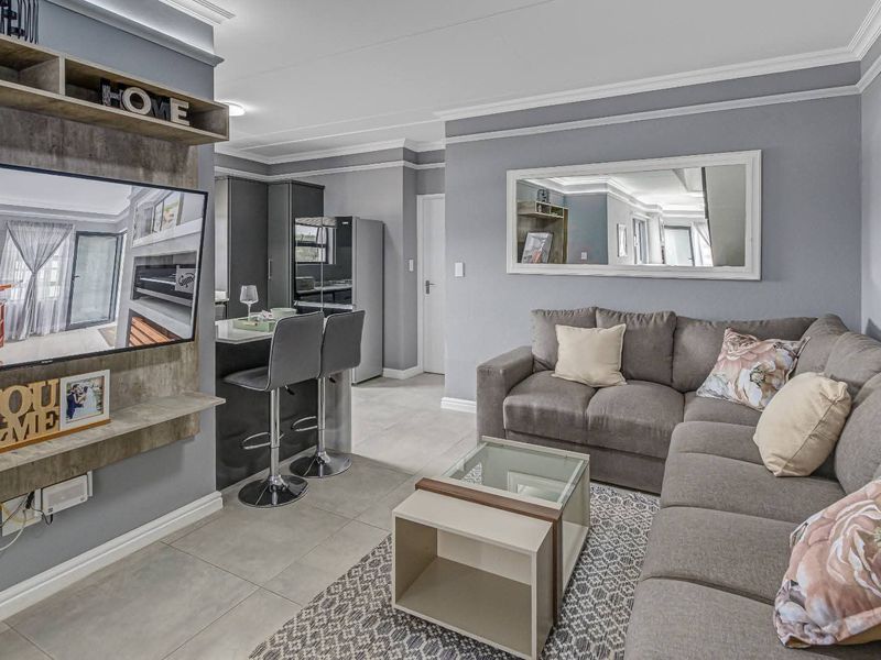 Beautiful 4-Bedroom Townhouse for Rent – Available 1 August - Photo 4