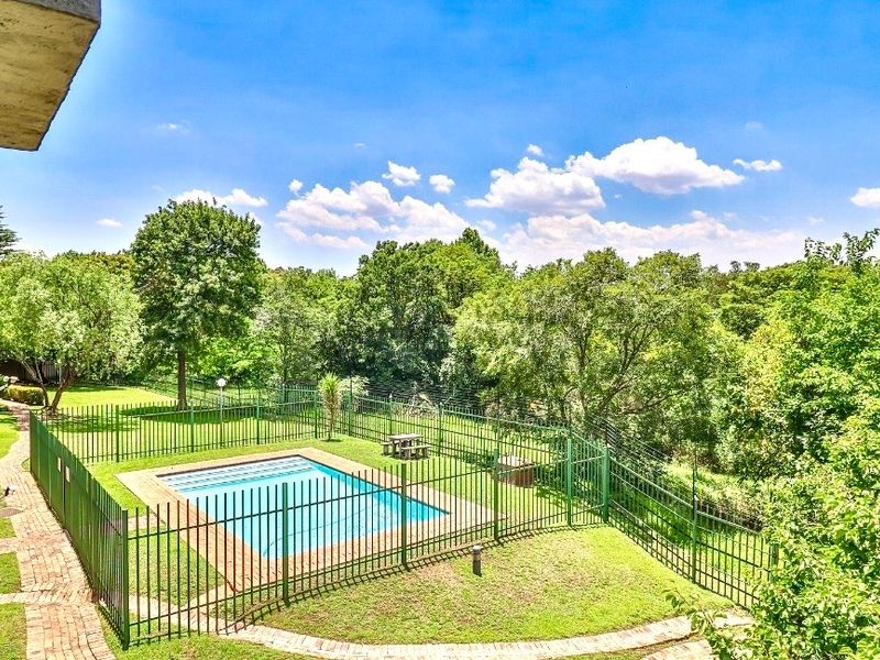 Well Priced  3 Bedroom 2 Bathroom To Go - Photo 2