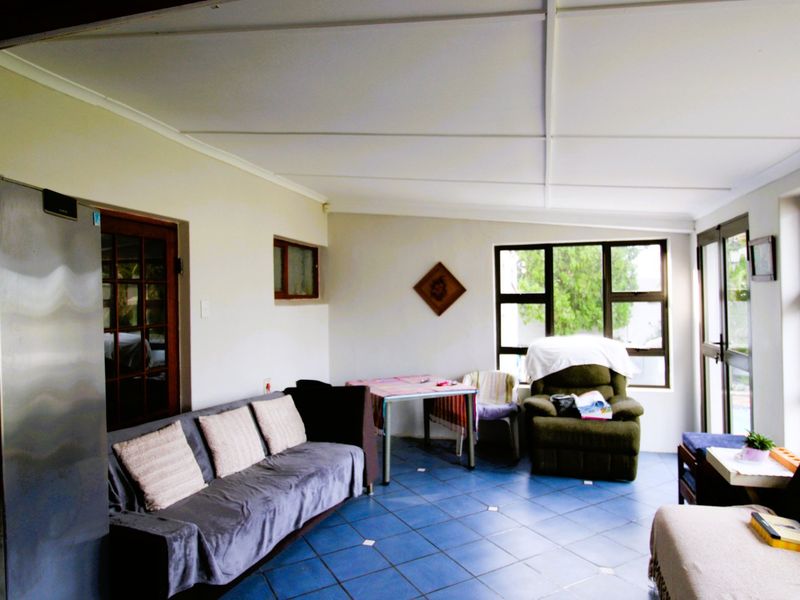 Pristine Older Home with Exceptional Versatility & Flatlet Discover Timeless Elegance and Endless Possibility - Photo 6