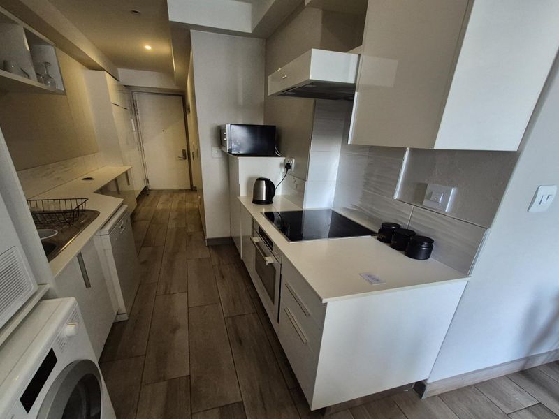 1 bedroom, 1 bathroom apartment in Ashlea gardens  - Photo 2