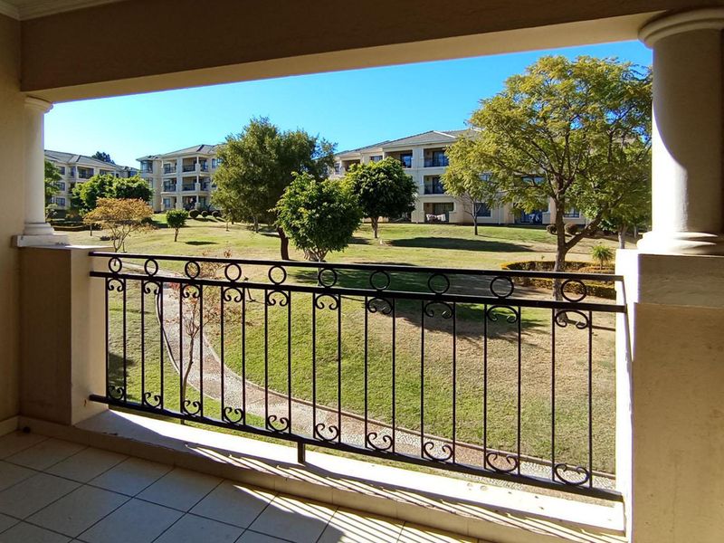Modern 2 Bedroom Apartment with Garden Views in Rosa Royale, Summerset - Photo 1