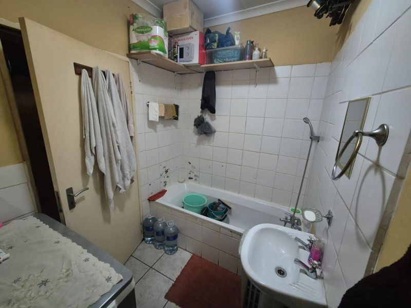2 Bedroom Home For Sale – Pelican Park - Photo 9
