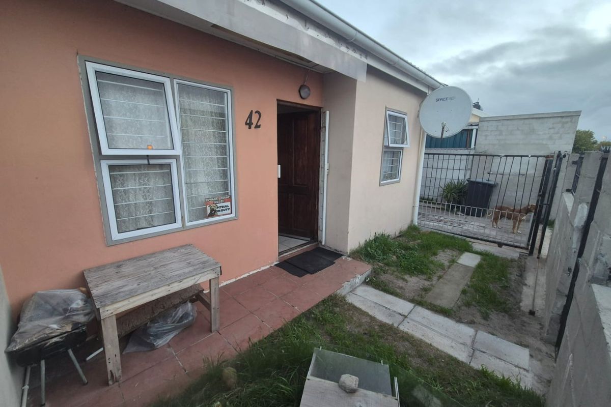 2 Bedroom Home For Sale – Pelican Park - Photo 3