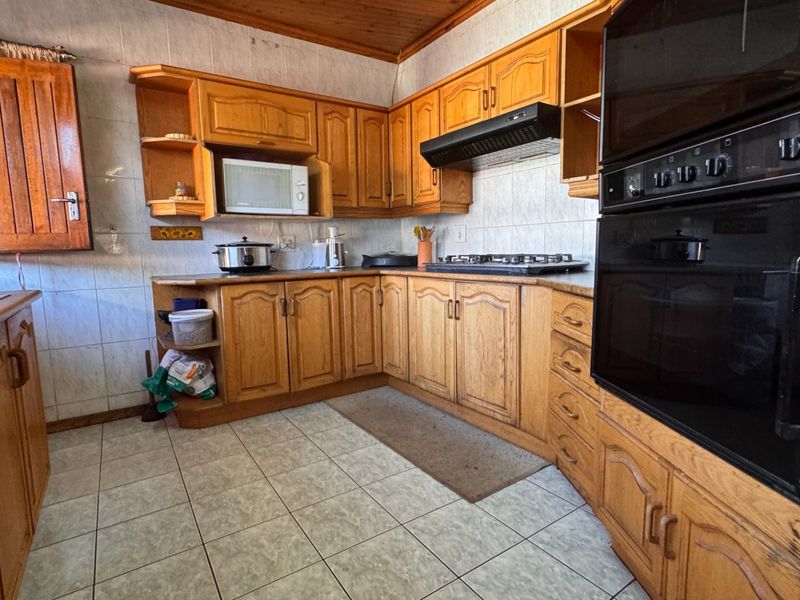 Well appointed, with exceptional value in Vanderbijlpark, SE7 - Photo 4