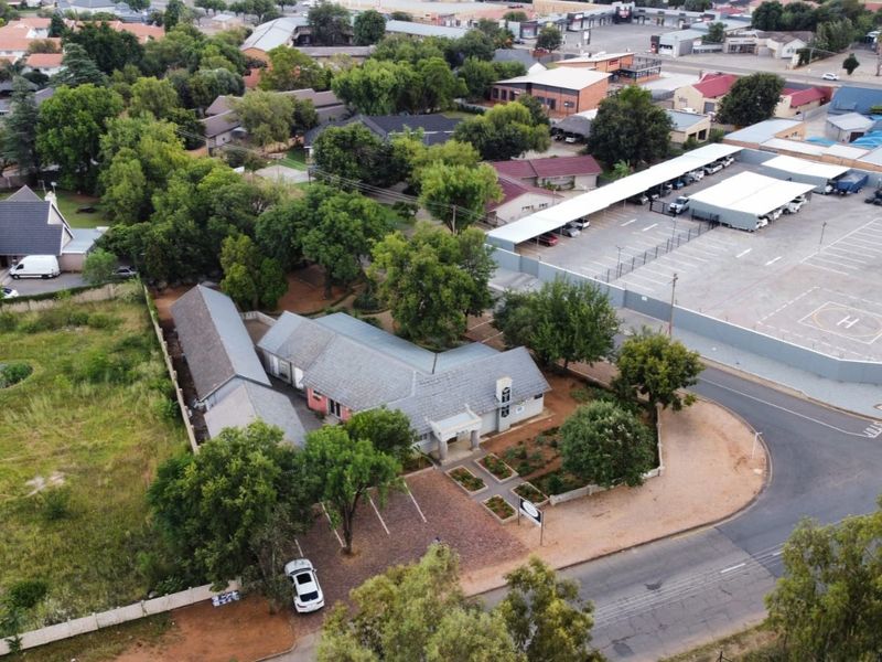 Mixed use Commercial Property in Flamwood - Photo 4