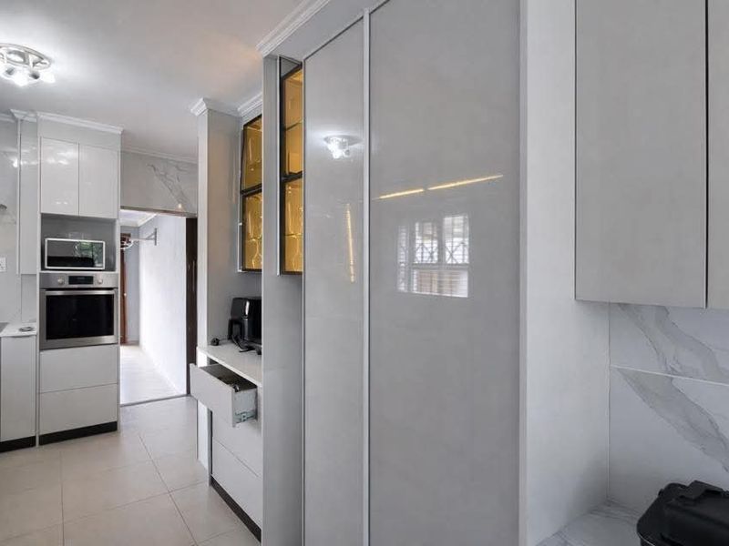 Spacious 4-Bedroom Family Home To Rent in Amandasig, Akasia - Photo 6
