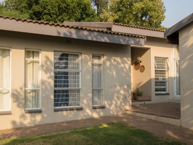 3 Bedroom Townhouse for Sale in Buccleuch - Photo 1