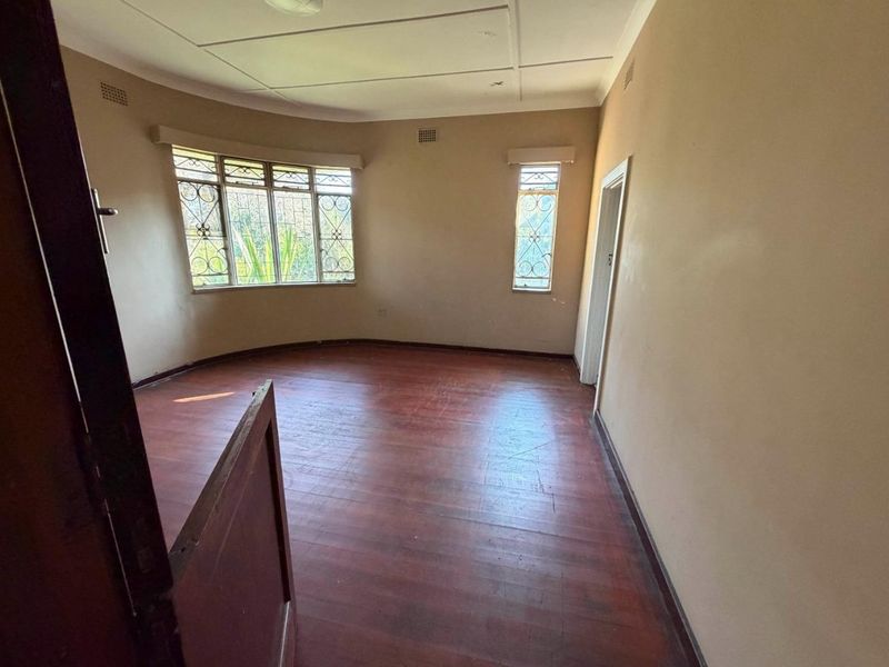 3 bed Rental Property Available in Linbro Park - Photo 7