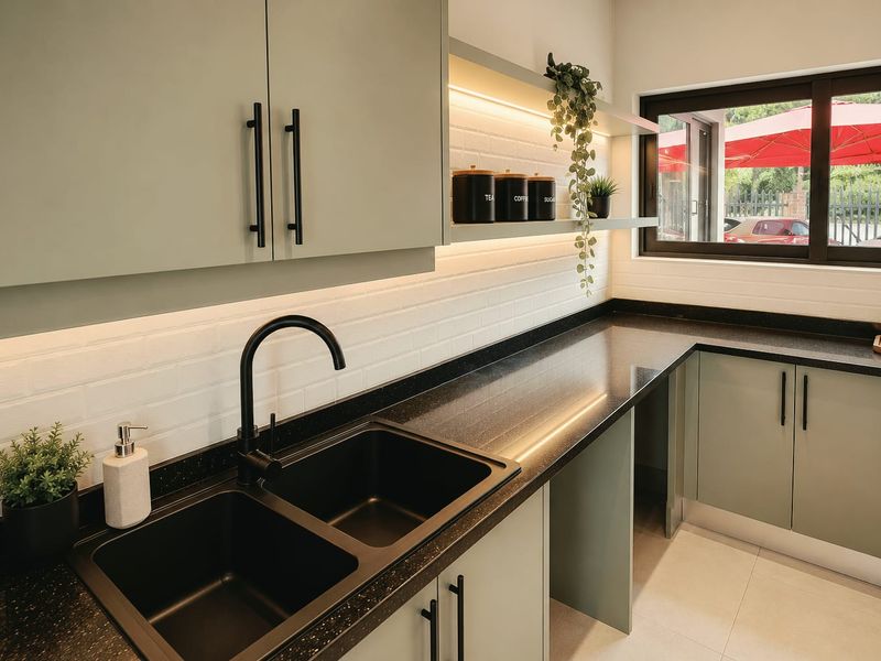 Spacious Family Home with Exceptional Business Potential  - Photo 4