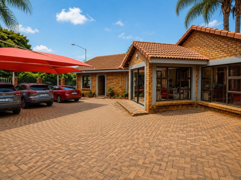Spacious Family Home with Exceptional Business Potential  - Photo 1